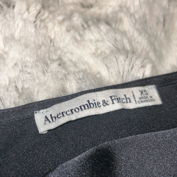 Abercrombie And Fitch Satin Top - Picture 2 of 2